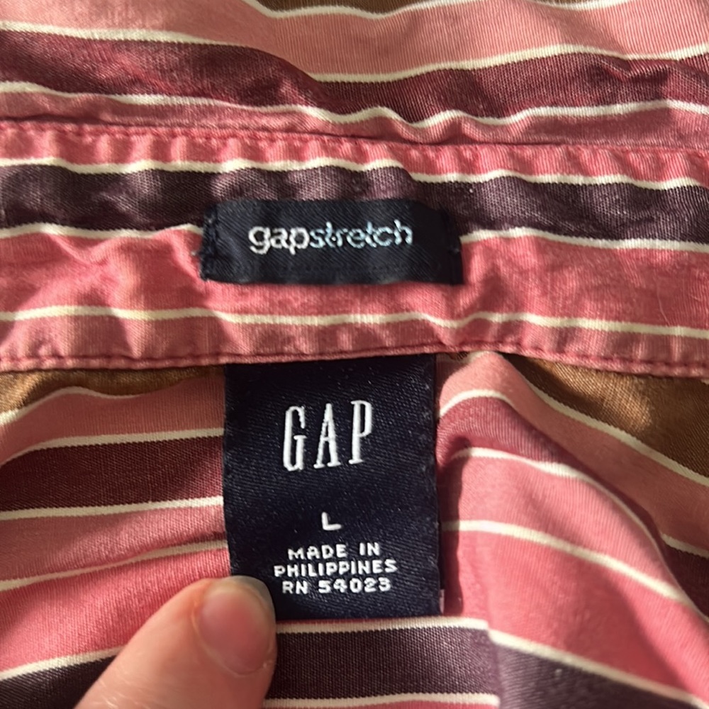 GAP Stretch Button Down - Picture 4 of 4